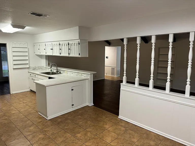 200 Shalimar Dr — Photo 15
