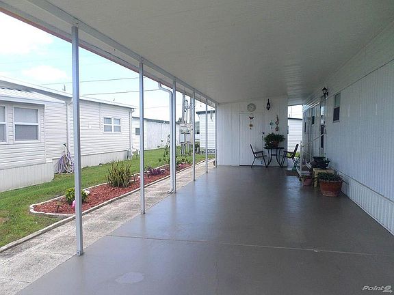 EXTRA LONG DRIVEWAY