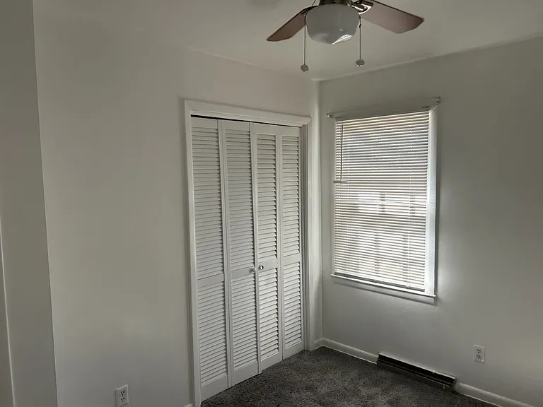 313 Sparta St — Photo 11