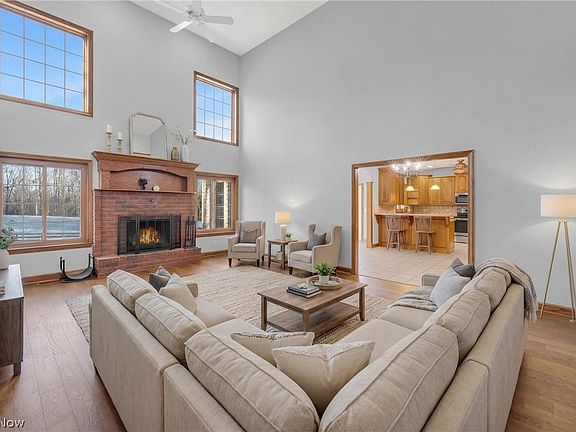 3rd image of 24235 Ridge Rd