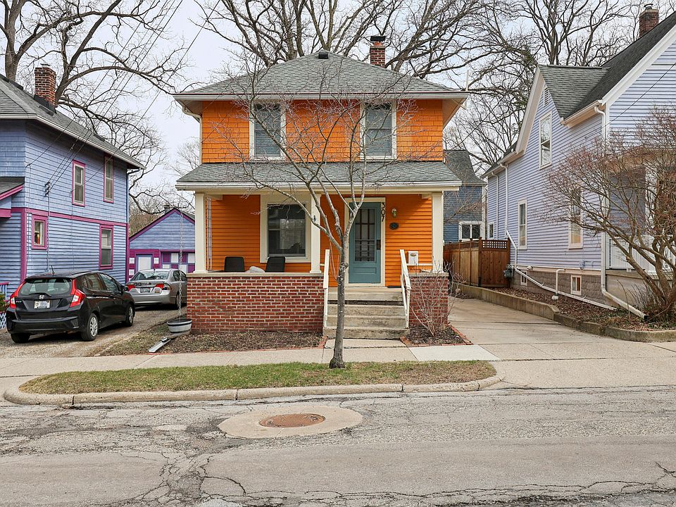 1st image of 307 Mulholland Ave