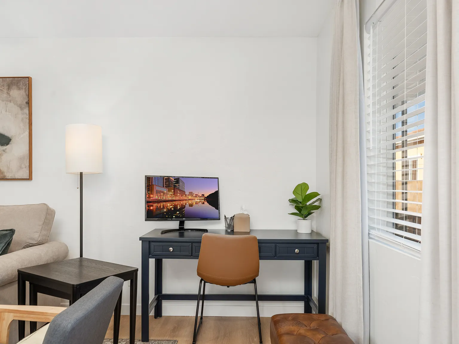2 bed, 794 sqft, $4,800 — Photo 3