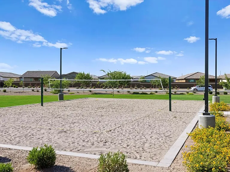 2426 E Grenache Rd — Photo 35