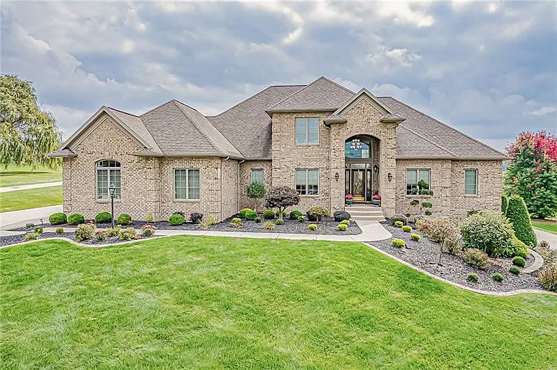 1st image of 739 Lindwood Dr