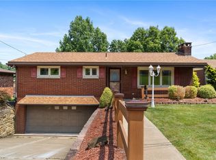 130 Longvue Dr, West Mifflin, PA 15122