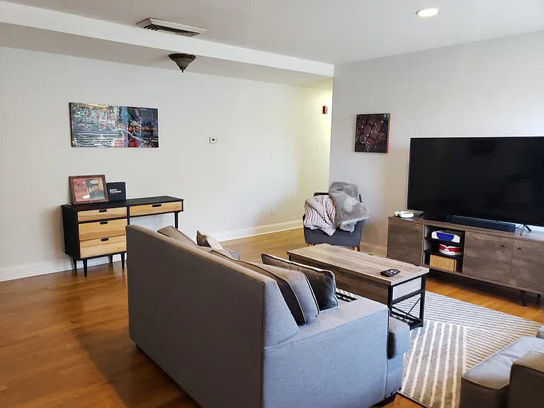 288 Main St #2D — Photo 8