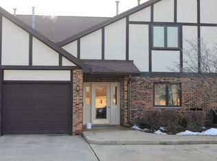 1802 Golfview Rd #3, Streator, IL 61364