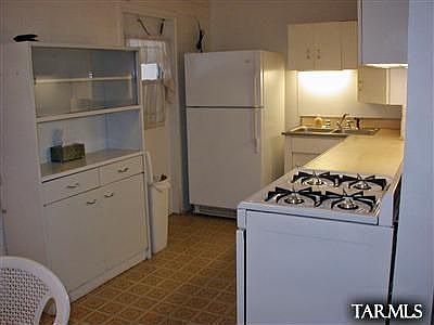 4th image of 650 W La Pasadita St