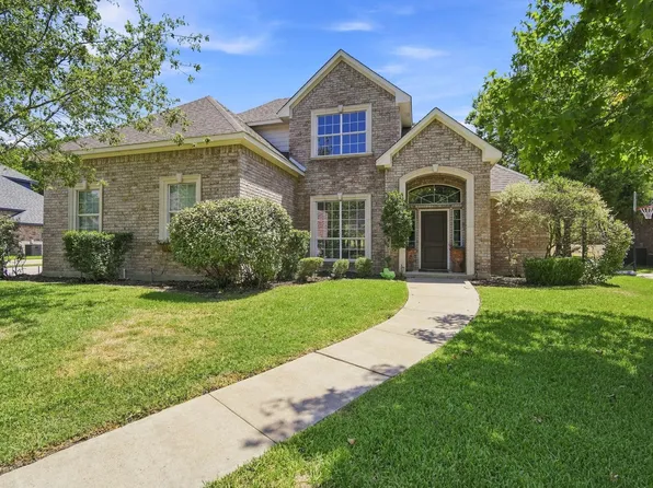 1207 Oak Creek Dr, Ennis, TX 75119