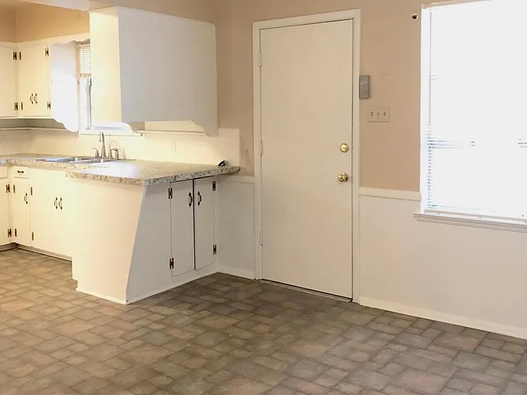 2223 Healey Dr — Photo 9