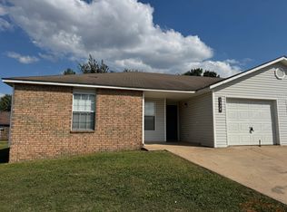 1374 N Chickadee Ave, Fayetteville, AR 72704