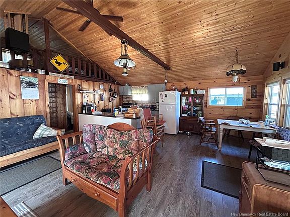 2nd image of 38 Warrens Ln
