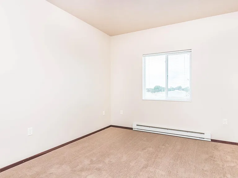 Edgerton Place Apartments — Photo 9