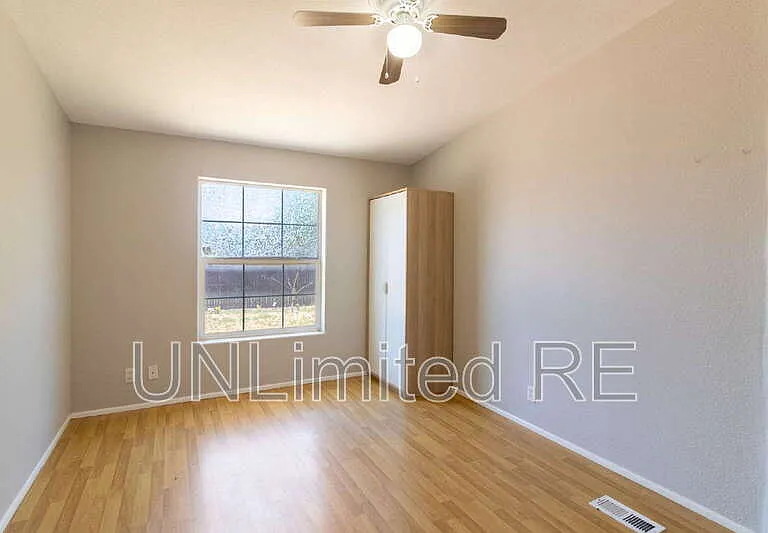 1679 W Stephen Dr — Photo 21
