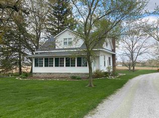 11781 N Ogden Rd, North Manchester, IN 46962