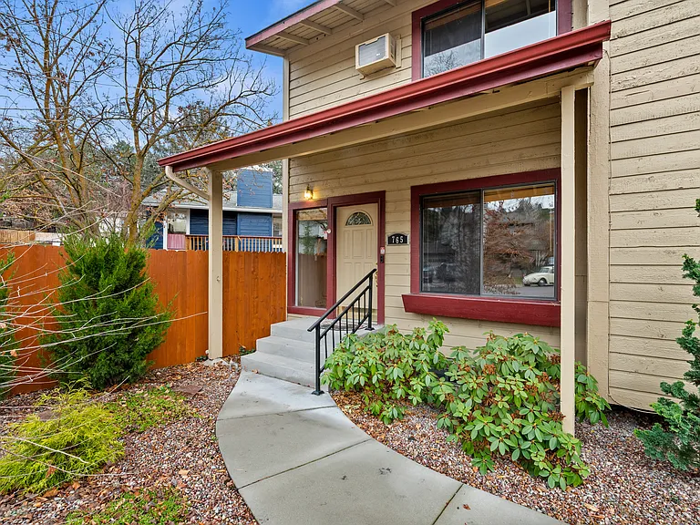 765 N Meaghan Pl — Photo 3