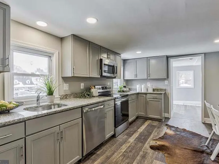 545 Locust Ave — Photo 14