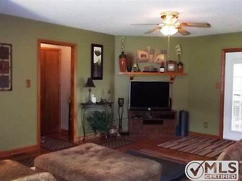 5th image of 1256 Cottonwood Dr