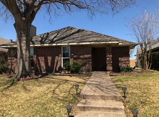 2117 Falcon Ridge Dr, Carrollton, TX 75010