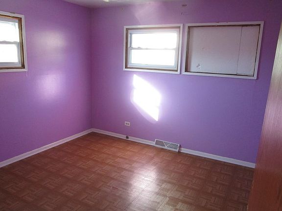 5th image of 12532 S Wood St