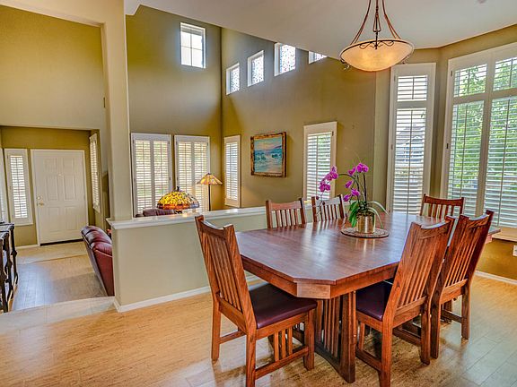4th image of 675 Parrish Pl
