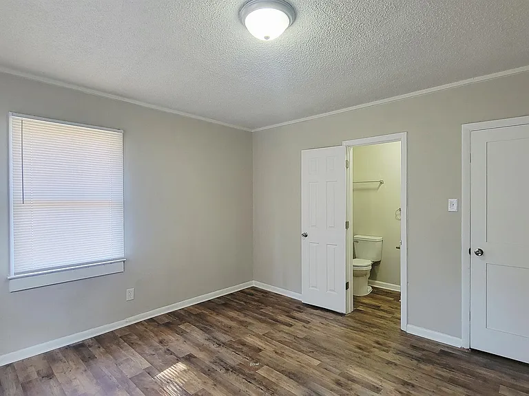 400 Walnut St — Photo 16