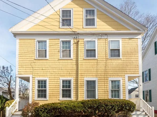 7 Allen St, Newburyport, MA 01950