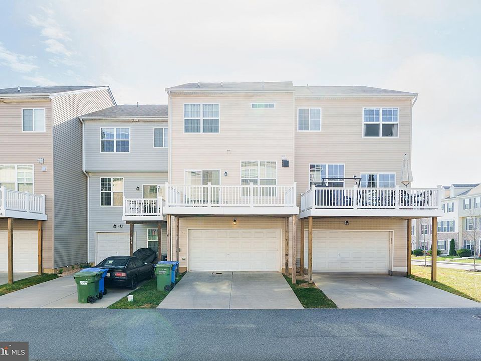 2nd image of 302 Altham Ln