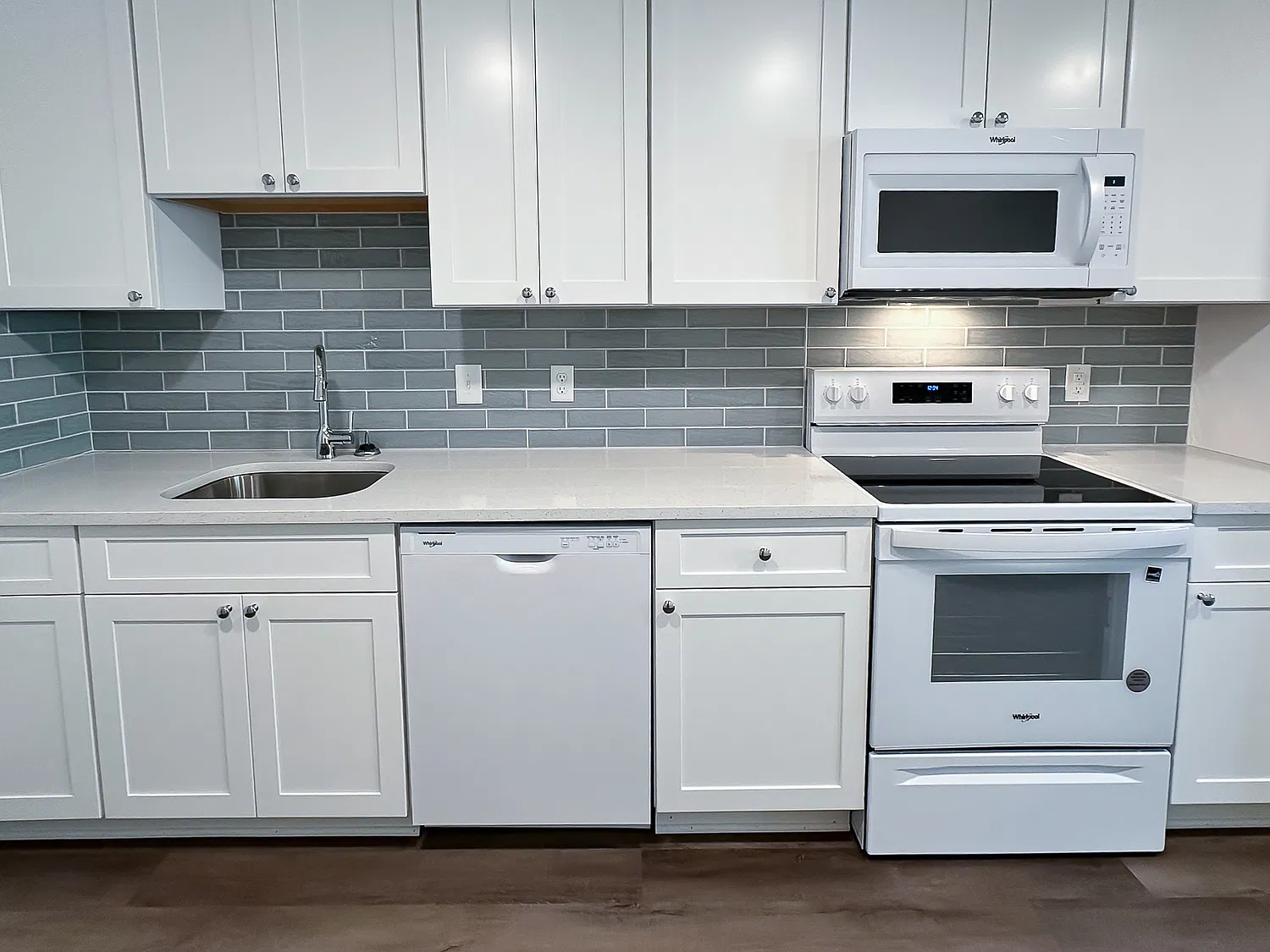 2 bed, 720 sqft, $1,900 — Photo 4