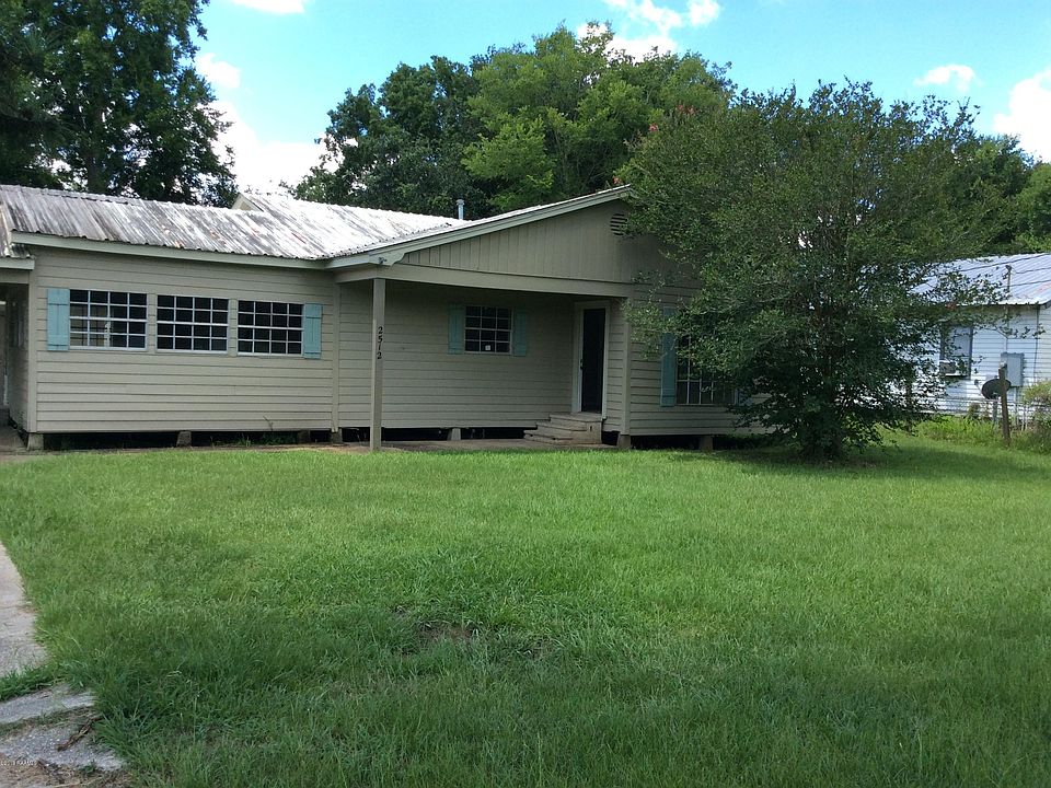 1st image of 2512 E Milton Ave