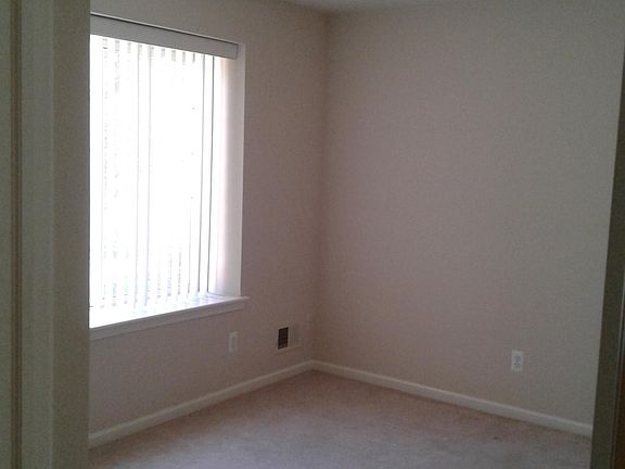 4th image of 55214 Westchester Dr