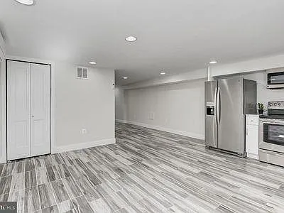 909 Delafield Pl NW — Photo 12
