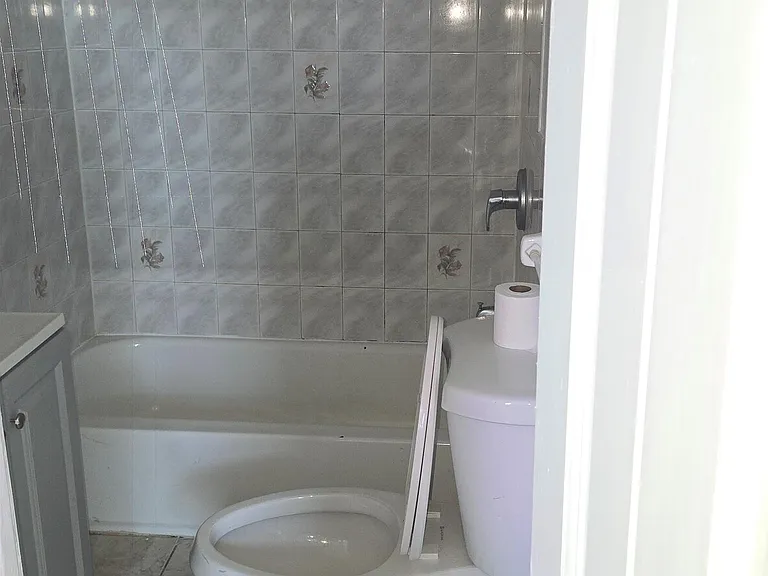 116-19 Sutphin Blvd #2 — Photo 4