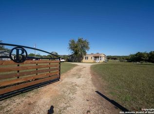 104 Eden Ranch Dr, New Braunfels, TX 78133