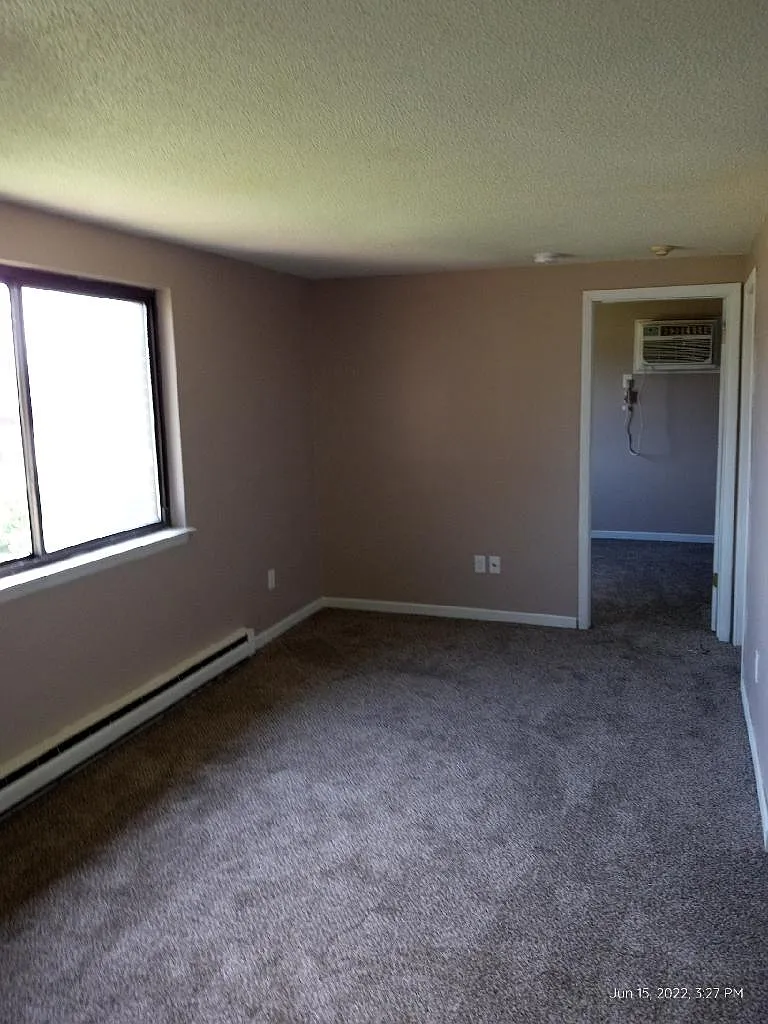 Robinson Apartments — Photo 2