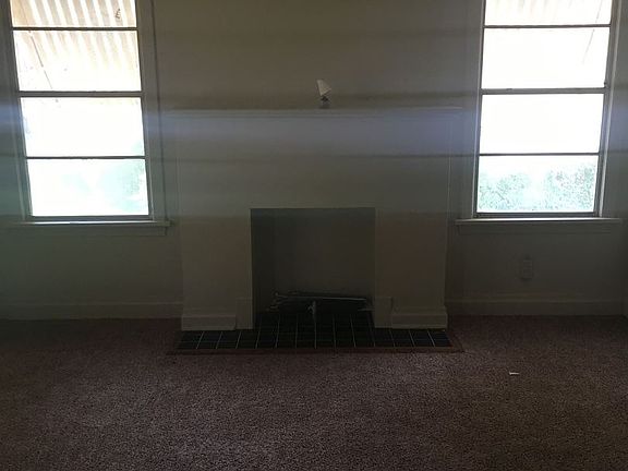 3rd image of 3432 Fulton St
