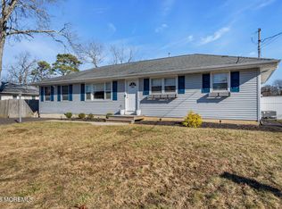 1009 Cable Ave, Beachwood, NJ 08722