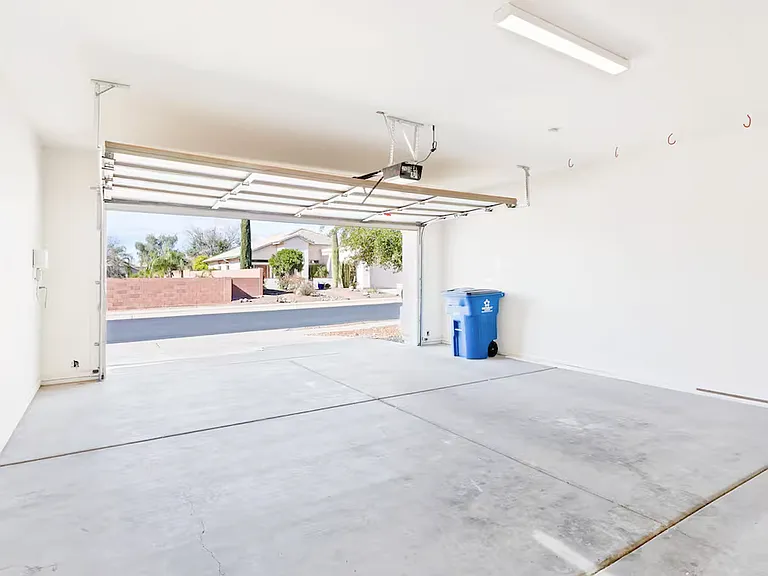 11044 N Eagle Crest Dr — Photo 21