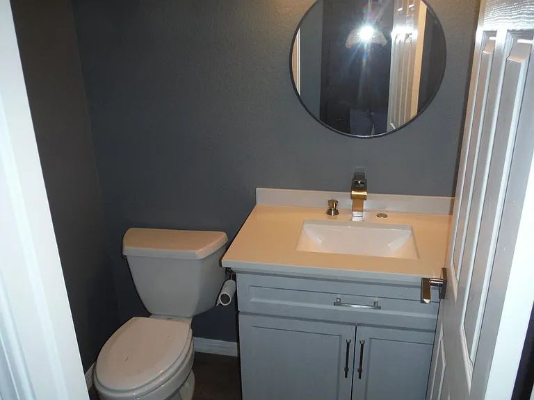 325 S Union Ave #B — Photo 18