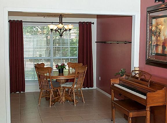 3rd image of 6813 Quail Meadow Dr