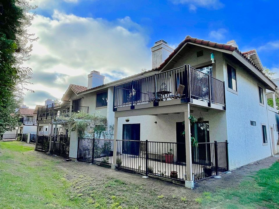 1st image of 3145 Avenida Topanga