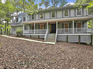 275 Greenfield Cir, Fayetteville, GA 30215