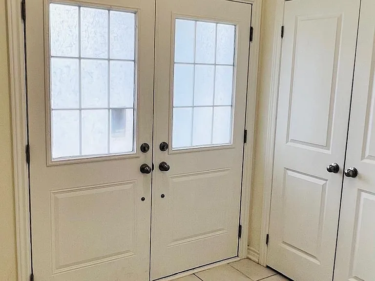 337 Valleyway Dr — Photo 2