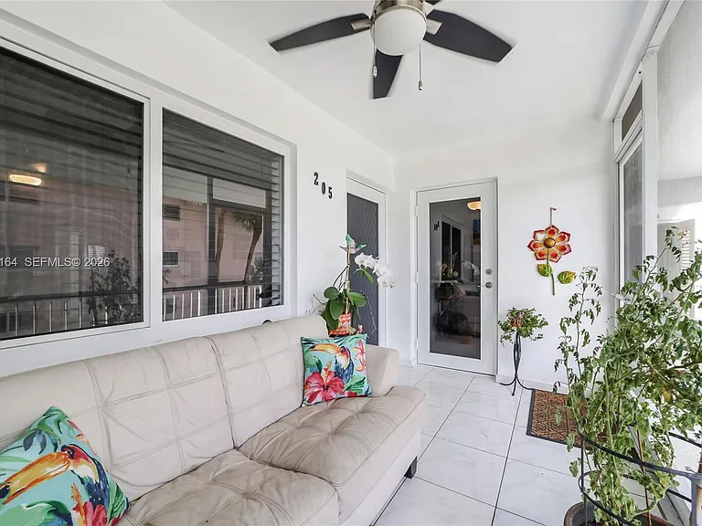 541 Blue Heron Dr #205 — Photo 24