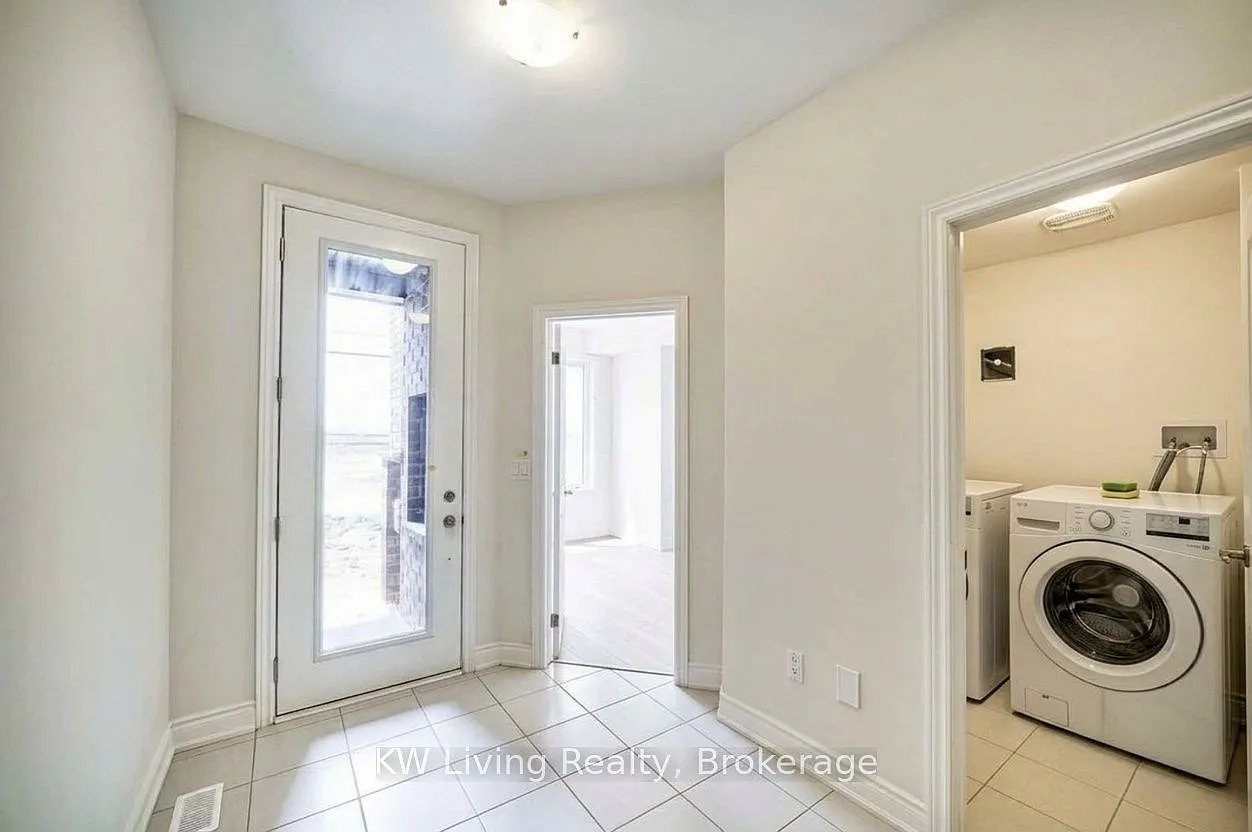 4 bed, $3,650 — Photo 2