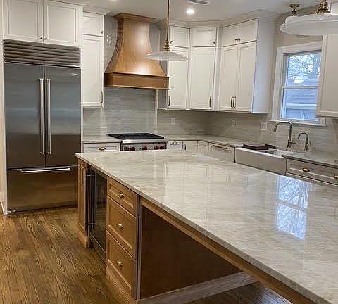 4th image of 658 Carpenters Way