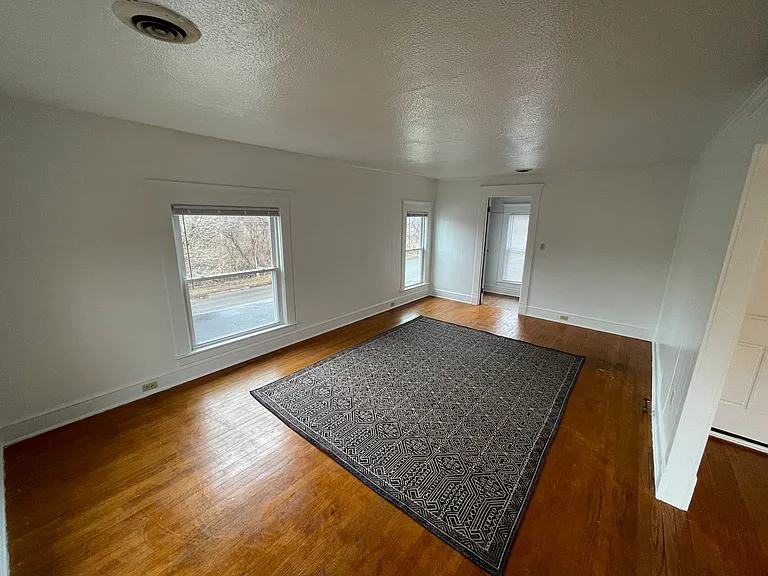 142 S Brooklyn Ave — Photo 13