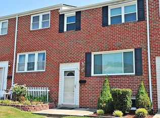962 Regina Dr, Baltimore, MD 21227