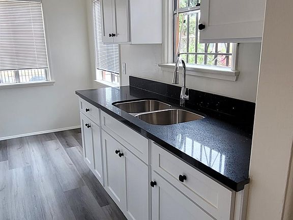 2nd image of 6133 S Victoria Ave