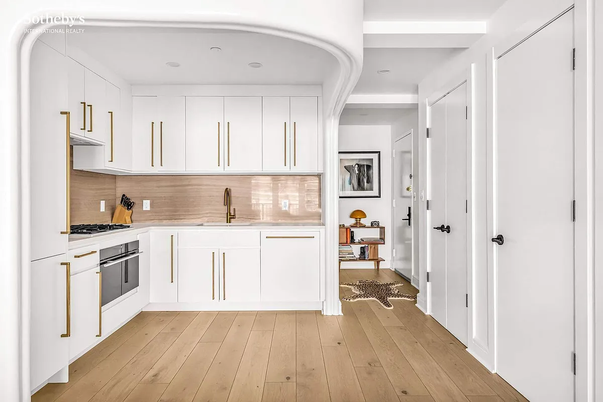 533 East 12th St Unit 6D  